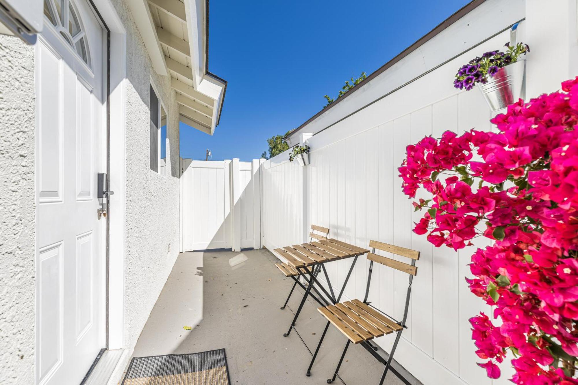 Private Stylish Studio, Near Csun, Fast Wi-Fi Лос-Анджелес Экстерьер фото